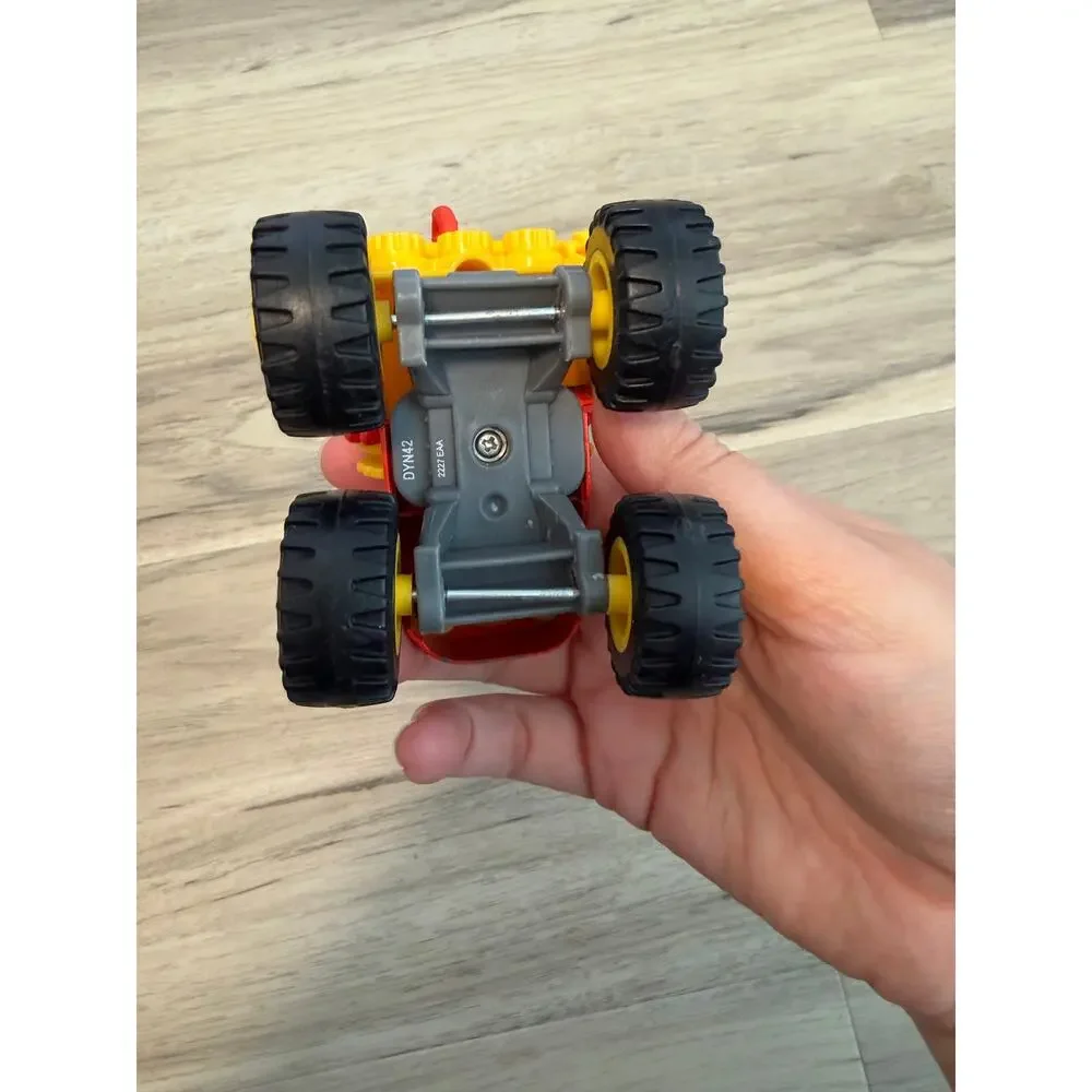 Blaze and the Monster Machines Blaze Lion Truck Die-Cast Vehicle Monster Truck